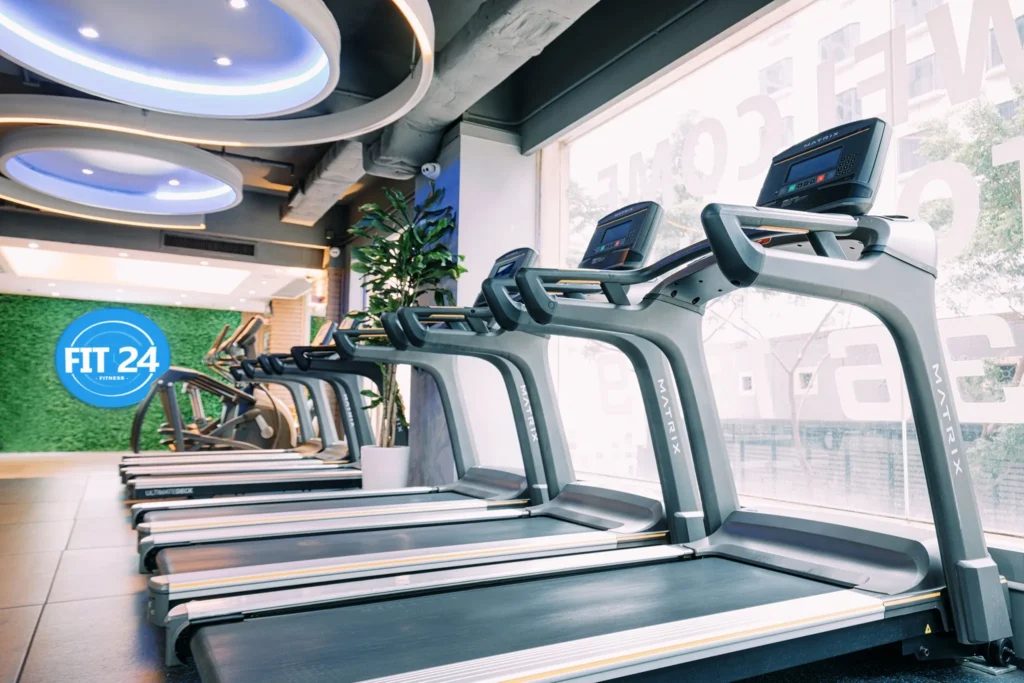 FIT24 interior photo 3