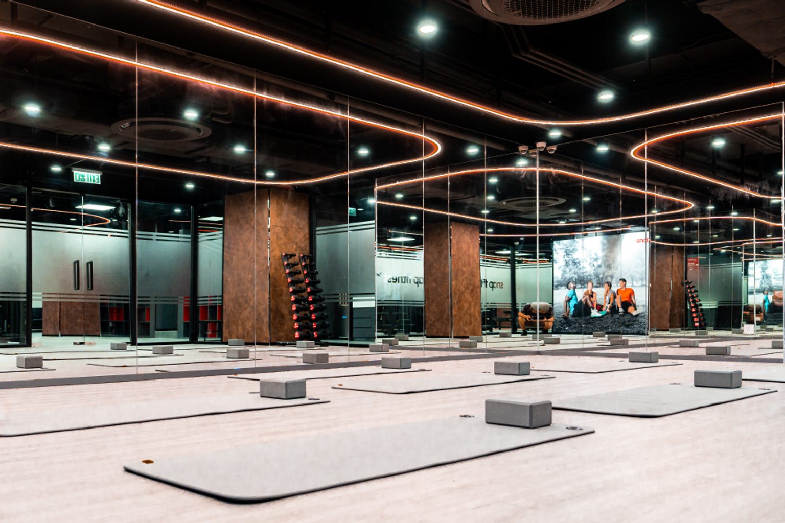 Snap Fitness interior photo 1